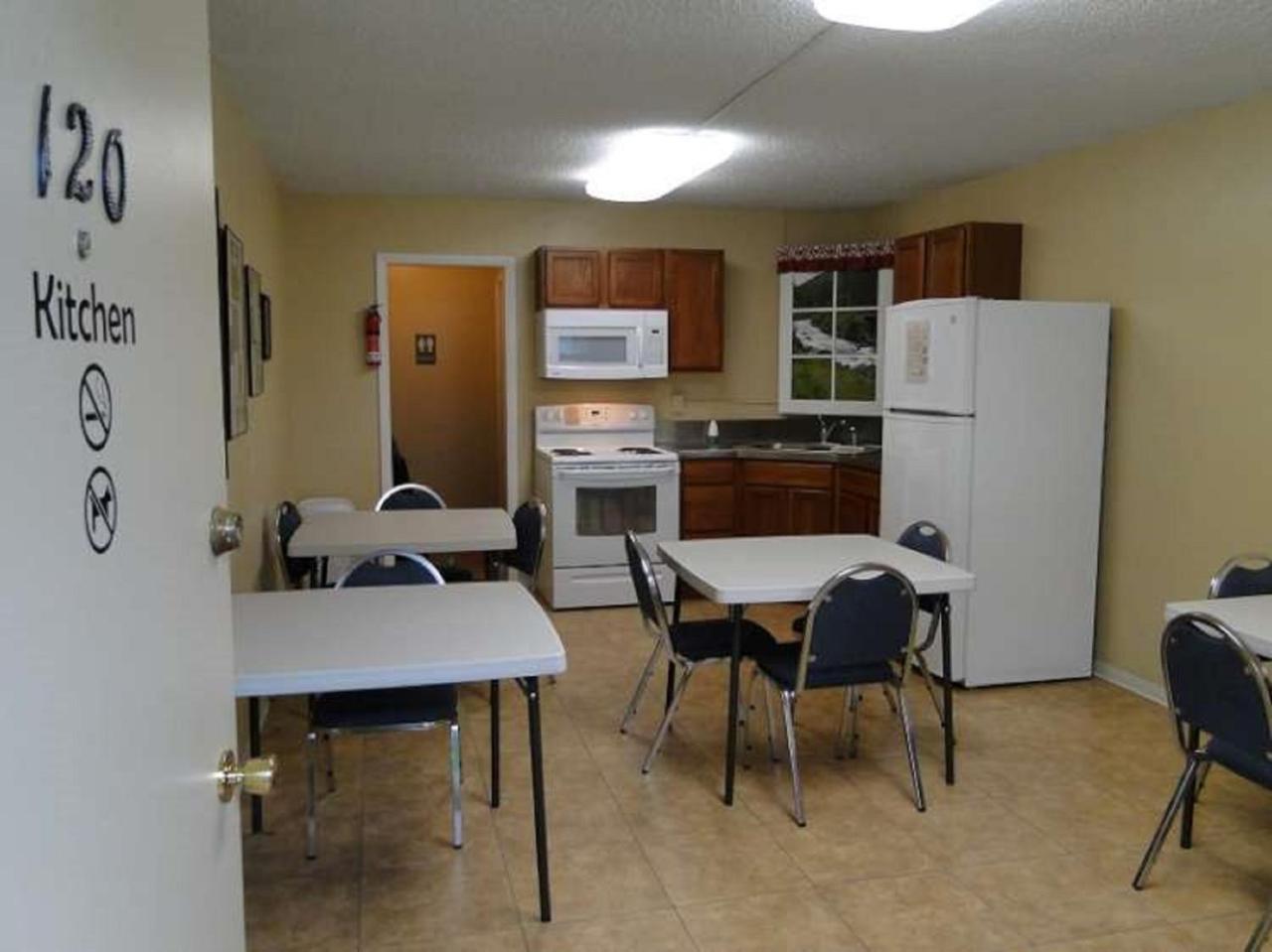 Konkolville Motel Orofino Экстерьер фото